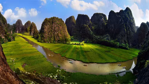 Du lịch - HCĐ VAPA - Non nước hữu tình – tác giả Ngô Thị Thu Ba (Việt Nam).jpg