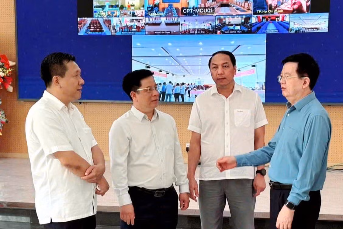 Phó Thủ tướng Mai Văn Chính yêu cầu đảm bảo nghiêm ngặt việc vận chuyển, bảo quản hồ sơ, nhất là hồ sơ đất đai... Phó Thủ tướng Mai Văn Chính yêu cầu đảm bảo nghiêm ngặt việc vận chuyển, bảo quản hồ sơ, nhất là hồ sơ đất đai...