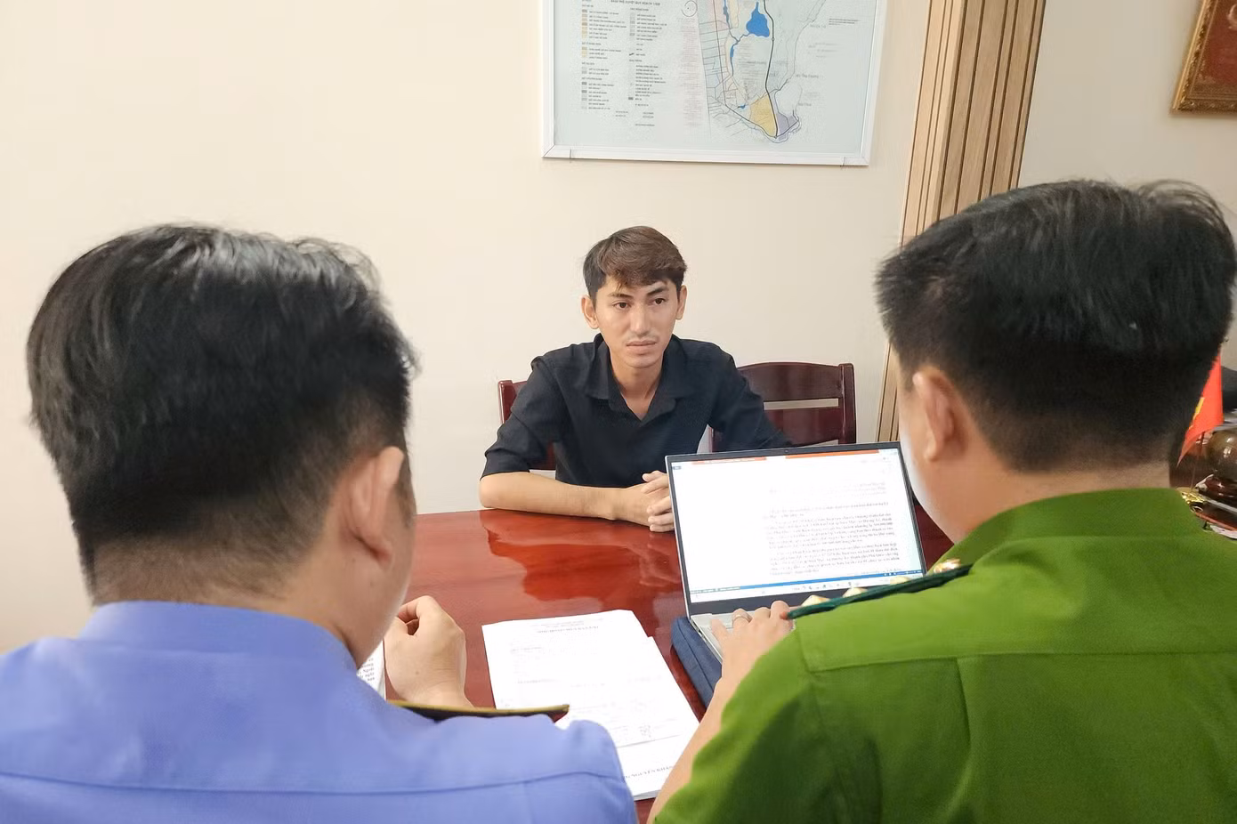 Các đối tượng bị khởi tố, bắt tạm giam. Các đối tượng bị khởi tố, bắt tạm giam.