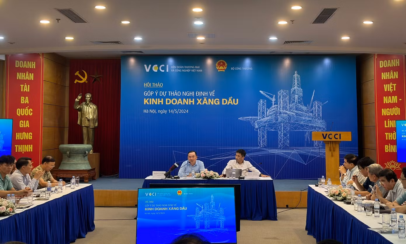 Hội thảo góp ý dự thảo Nghị định về kinh doanh xăng dầu tổ chức sáng 14/5.