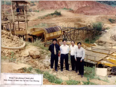 Tại mỏ Tân Hương