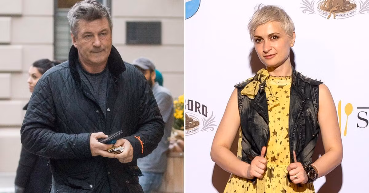 Nam diễn viên Alec Baldwin mong muốn được bù đắp cho gia đình của Halyna Hutchins. - Nguồn: RadarOnline Nam diễn viên Alec Baldwin mong muốn được bù đắp cho gia đình của Halyna Hutchins. - Nguồn: RadarOnline
