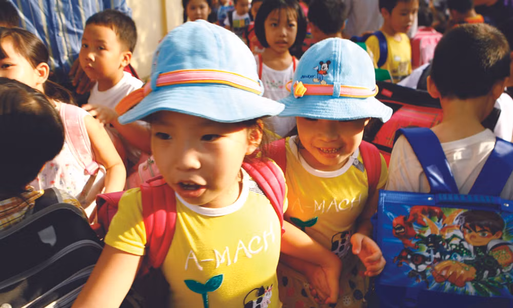 Bệnh thành tích trong giáo dục đang làm méo mó sự phát triển nhân cách của học sinh. Ảnh minh họa: Hồng Vĩnh. Bệnh thành tích trong giáo dục đang làm méo mó sự phát triển nhân cách của học sinh. Ảnh minh họa: Hồng Vĩnh