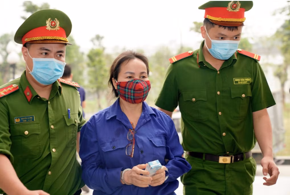 Bị cáo Hoàng Thị Ngọc Hưởng Bị cáo Hoàng Thị Ngọc Hưởng