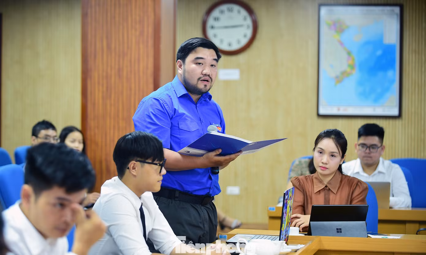 Anh Chu Đức Hà phát biểu ý kiến tại hội nghị. Ảnh: Xuân Tùng