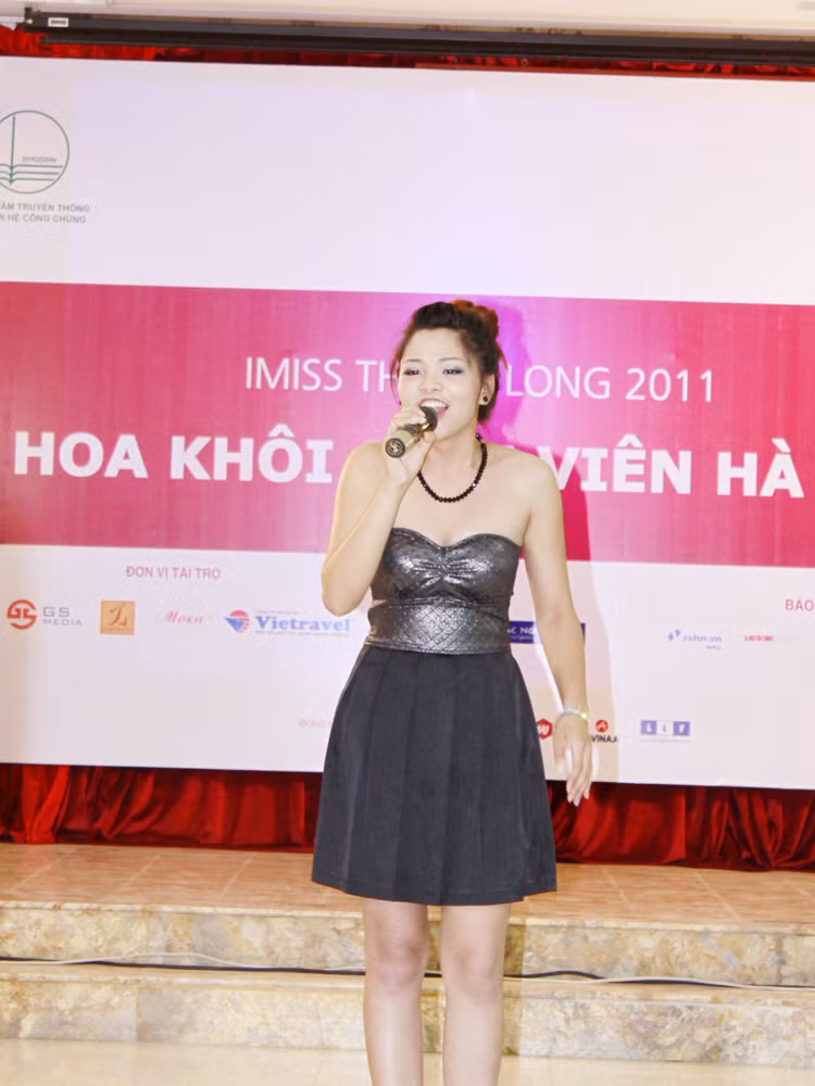 Nguyễn Quỳnh Chi (Viện Đại học Mở) với 