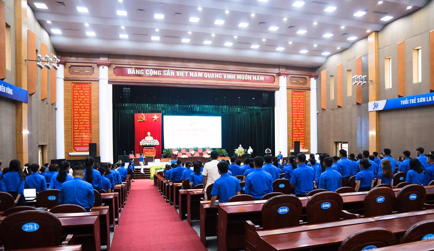 Chiều nay (22/9), tại Trung tâm Hội nghị tỉnh Sơn La, Đại hội đại biểu Đoàn TNCS Hồ Chí Minh tỉnh Sơn La khóa XIII nhiệm kỳ 2022 - 2027 đã chính thức khai mạc.