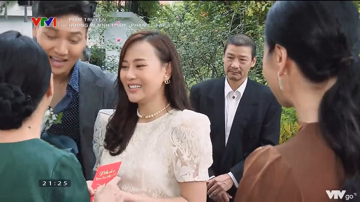 Nam được cả gia đình chào đón Nam được cả gia đình chào đón
