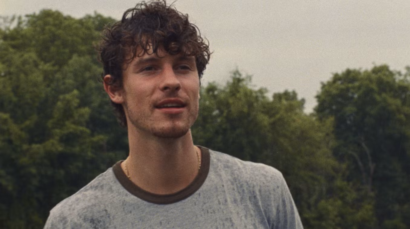 Album Shawn hạ cánh ở vị trí No.26 trên BXH Billboard 200 ở tuần đầu tiên.