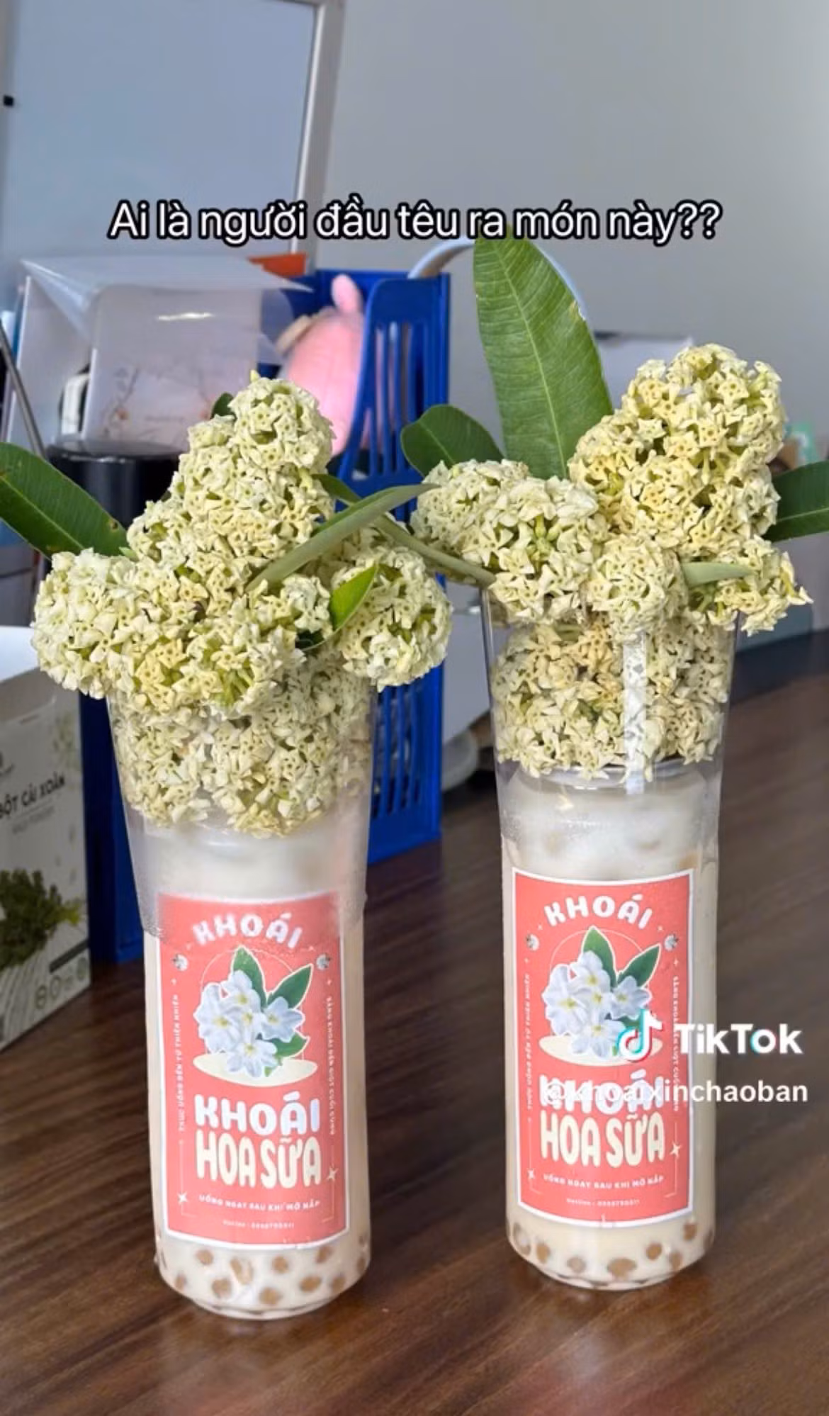 Sự kết hợp này thu hút giới trẻ tò mò thử bằng được món thức uống sáng tạo. Sự kết hợp này thu hút giới trẻ tò mò thử bằng được món thức uống sáng tạo.