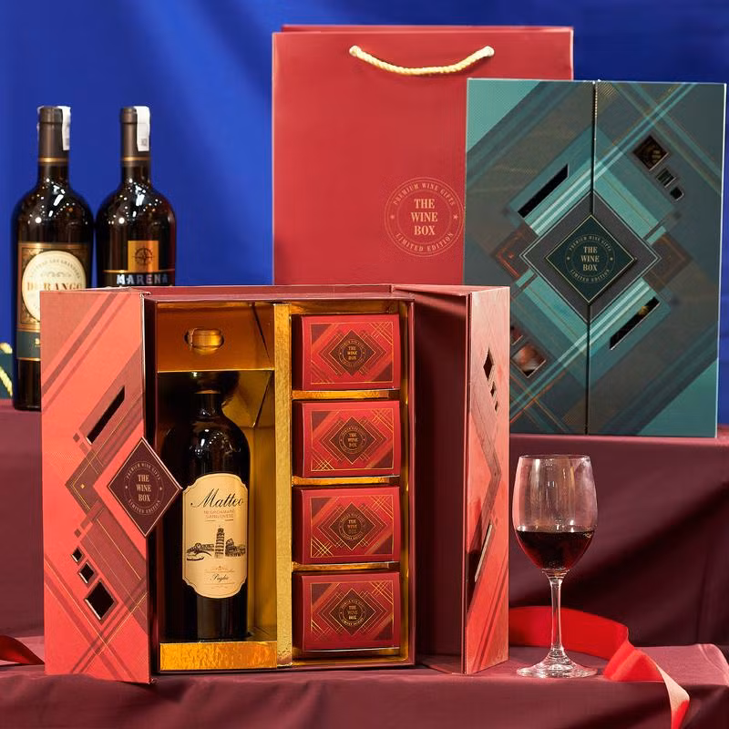 Hộp quà Tết The Wine Box - SagoGifts Hộp quà Tết The Wine Box - SagoGifts