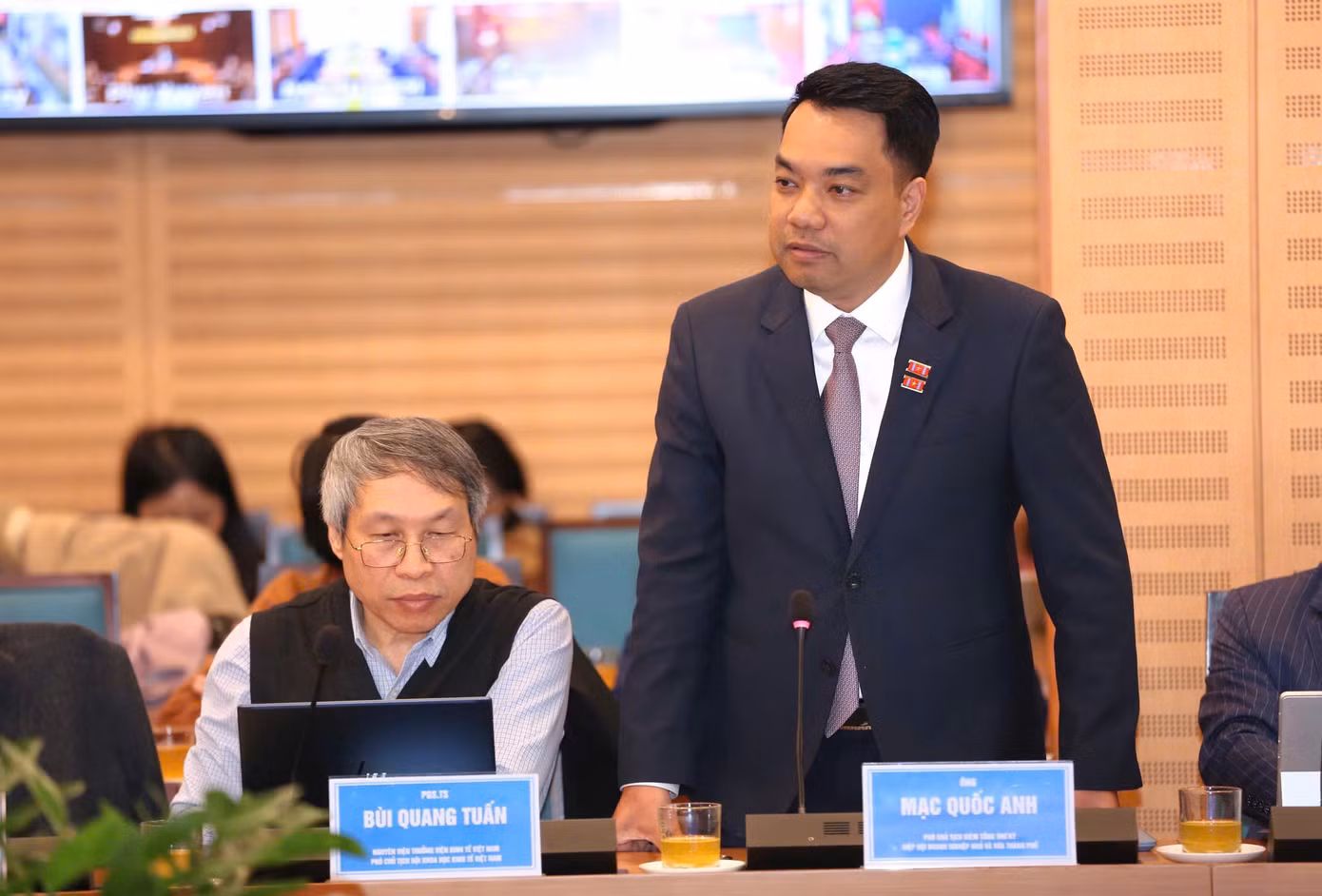 Ông Mạc Quốc Anh - Phó Chủ tịch kiêm Tổng Thư ký Hiệp hội Doanh nghiệp nhỏ và vừa thành phố Hà Nội - cho rằng môi trường pháp lý Thủ đô chưa thực sự thông thoáng Ông Mạc Quốc Anh - Phó Chủ tịch kiêm Tổng Thư ký Hiệp hội Doanh nghiệp nhỏ và vừa thành phố Hà Nội - cho rằng môi trường pháp lý Thủ đô chưa thực sự thông thoáng