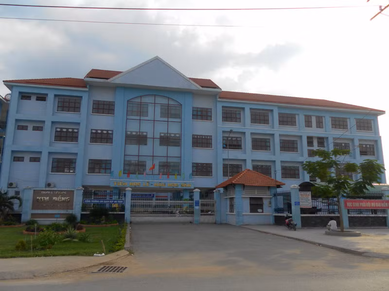 Hiệu trưởng Trường tiểu học Kim Đồng vừa bị miễn nhiệm chức vụ