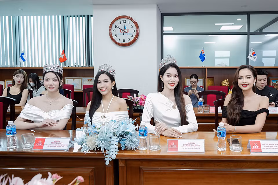 Qua các năm, cuộc thi tìm kiếm Hoa khôi sinh viên được đầu tư ngày càng chuyên nghiệp.