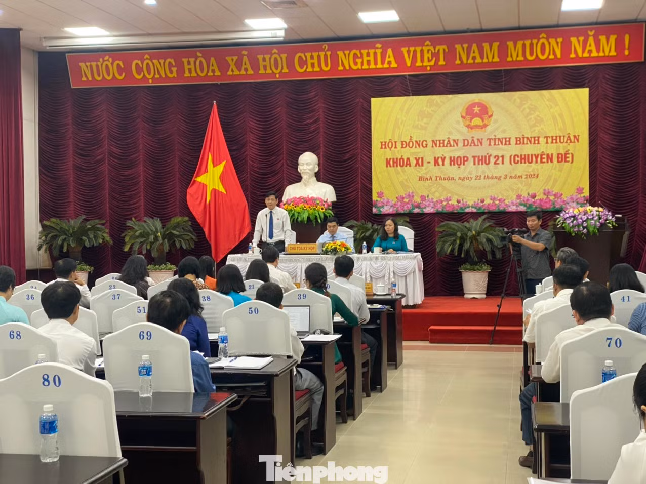 Các đại biểu HĐND tỉnh Bình Thuận khoá XI tham gia kỳ họp thứ 21 (chuyên đề) sáng 22/3.