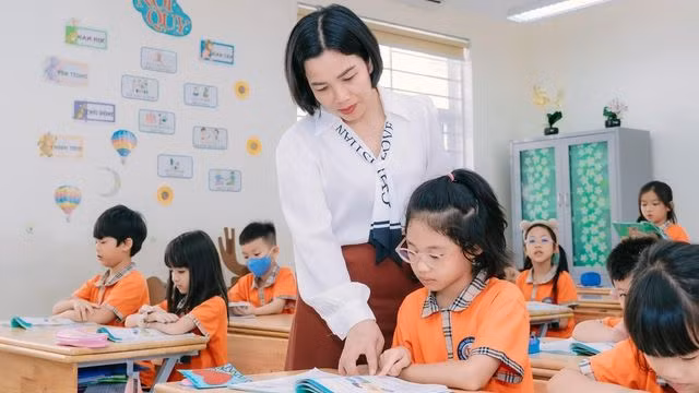 Bảo đảm nguyên tắc “có học sinh thì phải có giáo viên đứng lớp” (Ảnh minh họa) Bảo đảm nguyên tắc “có học sinh thì phải có giáo viên đứng lớp” (Ảnh minh họa)