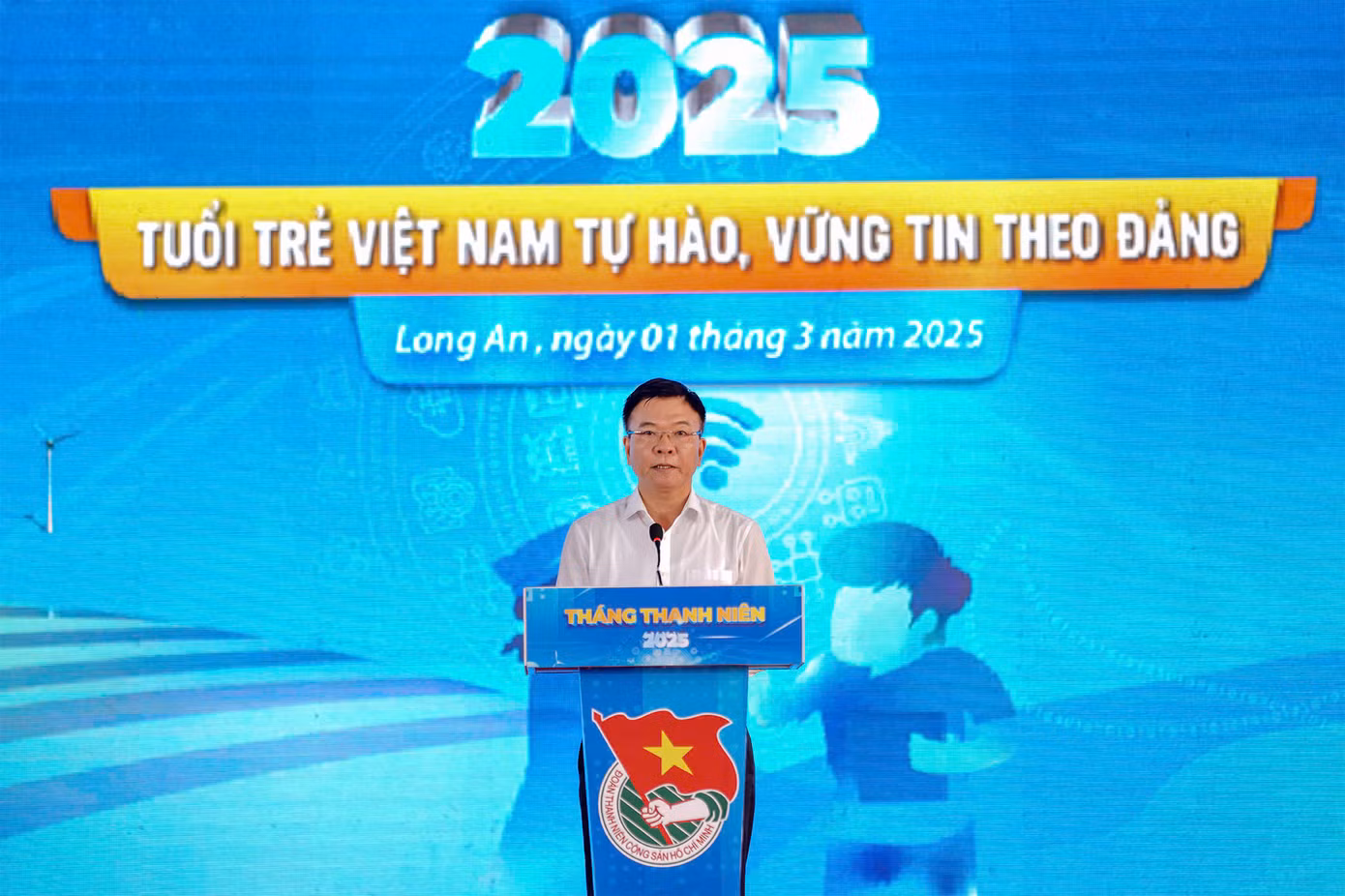 Phó Thủ tướng Lê Thành Long phát biểu tại Lễ Khởi động Tháng Thanh niên năm 2025. Ảnh: PHẠM THỌ
