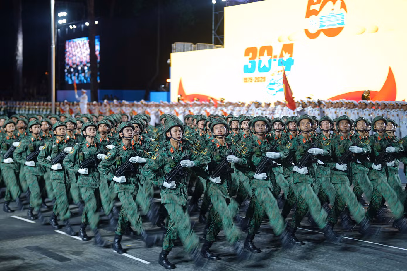 Những hình ảnh ấn tượng từ buổi hợp luyện diễu binh trước Dinh Độc Lập.