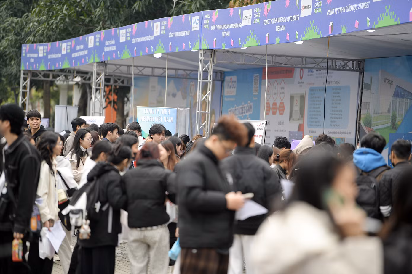 'Ngày hội việc làm 2025' được tổ chức tại trường ĐH Phenikaa. 'Ngày hội việc làm 2025' được tổ chức tại trường ĐH Phenikaa.