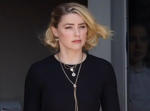 Amber Heard lập tức phản pháo, nêu đích danh chồng cũ. Ảnh: Independent. Amber Heard lập tức phản pháo, nêu đích danh chồng cũ. Ảnh: Independent.