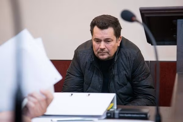 Evaldas đã dùng cách rất đơn giản mà lừa được hơn 100 triệu đôla Mỹ. Ảnh: Lithuania Tribune. Evaldas đã dùng cách rất đơn giản mà lừa được hơn 100 triệu đôla Mỹ. Ảnh: Lithuania Tribune.