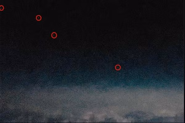 Nhiều phi công báo cáo về việc nhìn thấy UFO khi bay qua Thái Bình Dương. Ảnh: Hypocenter 101.