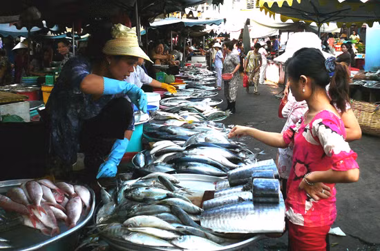 Phải chăng mức tăng 3,32% đã vượt ngoài tưởng tượng của giới chuyên môn, hay năng lực dự báo trong chỉ tiêu kiềm chế cả năm đặt ra là có vấn đề?