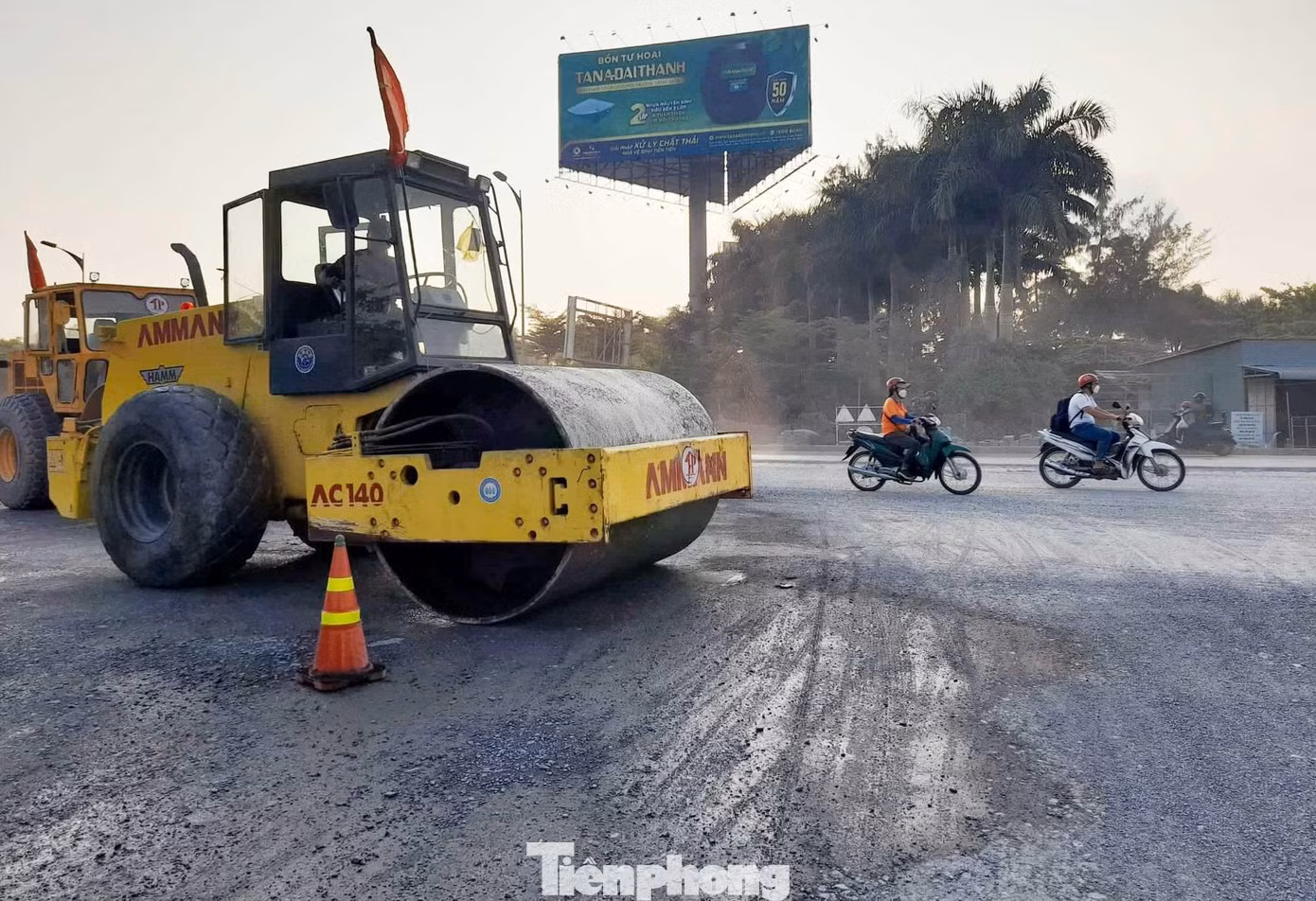 Chủ tịch UBND TP Cần Thơ phê bình nghiêm khắc và cảnh cáo thủ trưởng các đơn vị có tỷ lệ giải ngân đến ngày 15/4/2022 dưới 10%. Ảnh: CK