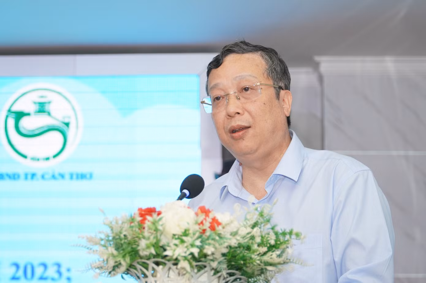 Thứ trưởng Bộ NN&PTNT Hoàng Trung phát biểu. Thứ trưởng Bộ NN&PTNT Hoàng Trung phát biểu.