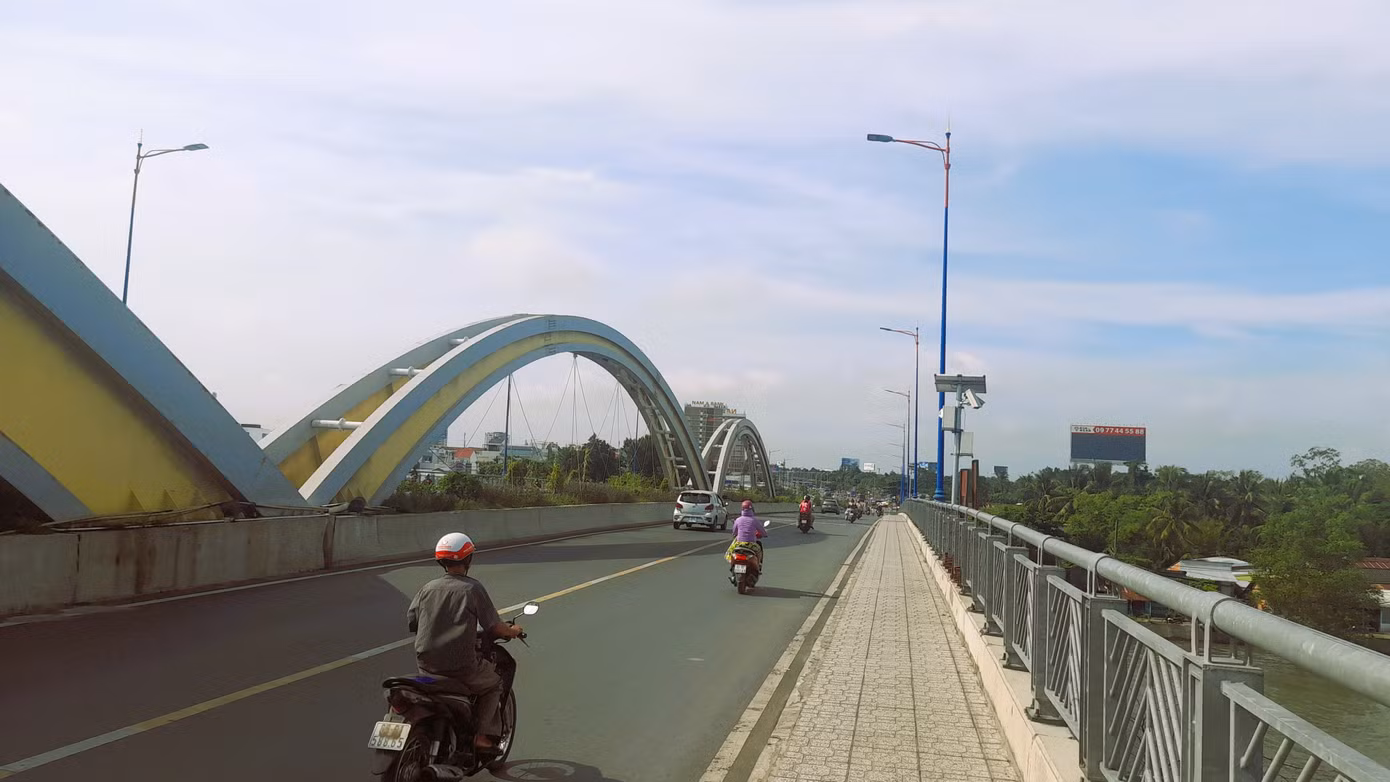 Cầu Quang Trung, 1 trong 3 cầu bắc qua sông Cần Thơ nối hai quận Ninh Kiều và Cái Răng hiện nay.