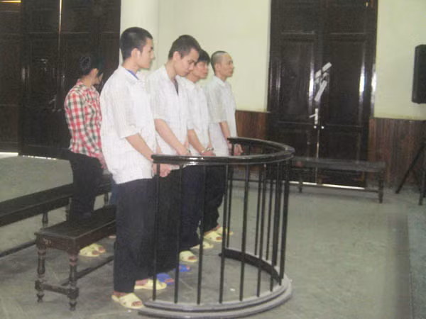 Các bị cáo tại tòa