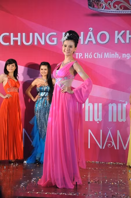 15 thí sinh KV phía Nam vào chung kết&nbsp;Hoa hậu Việt Nam&nbsp;2010 ảnh 34