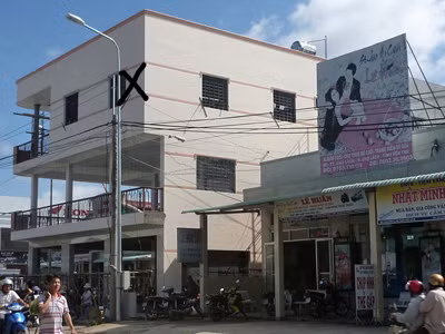 Căn nhà (x) của ông Chủ tịch huyện. Ảnh: Đức Thịnh