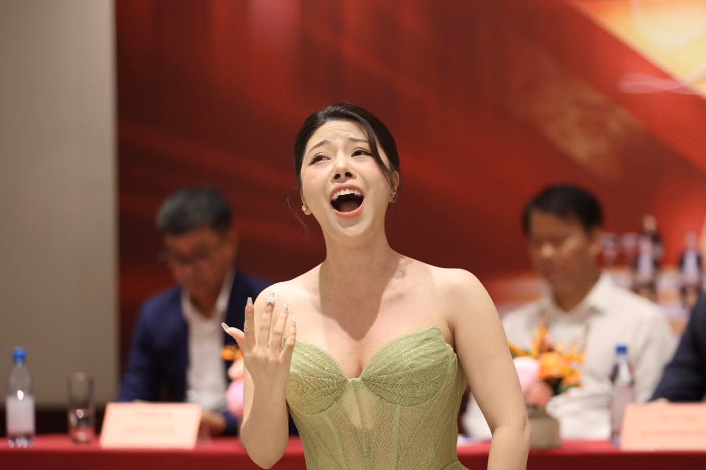 Giọng ca opera Bảo Yến du học 10 năm ở Nga và lần đầu hát ở Điều còn mãi.