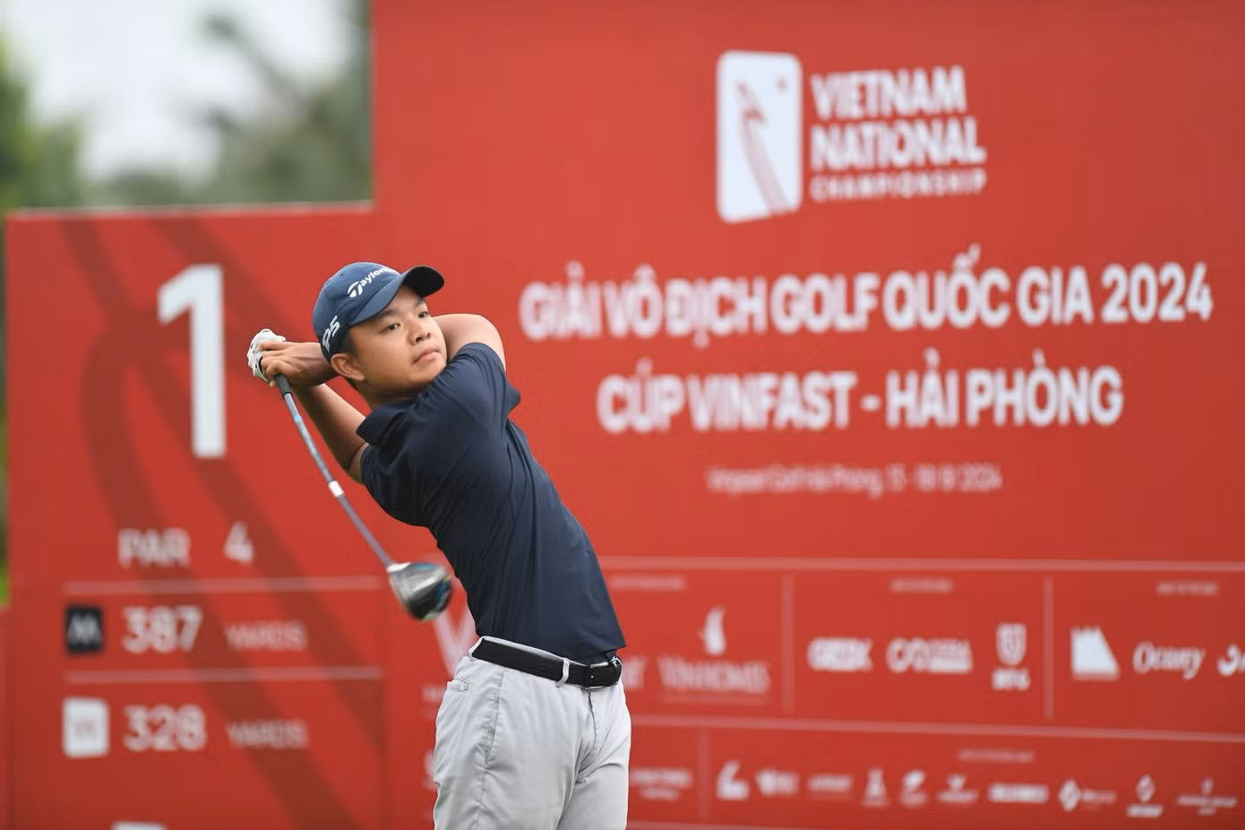 Trong số 150 golfer tham dự Giải Vô địch Golf Quốc gia 2024, Cúp VinFast - Hải Phòng, có tới 39 golfer ở độ tuổi từ 20 trở xuống. Ấn tượng hơn nữa, có 21 golfer thuộc lứa U15. Trong số 150 golfer tham dự Giải Vô địch Golf Quốc gia 2024, Cúp VinFast - Hải Phòng, có tới 39 golfer ở độ tuổi từ 20 trở xuống. Ấn tượng hơn nữa, có 21 golfer thuộc lứa U15.