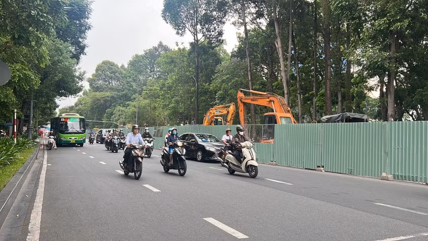 Khu vực dự án Trần Quốc Hoàn - Cộng Hòa đang thi công.