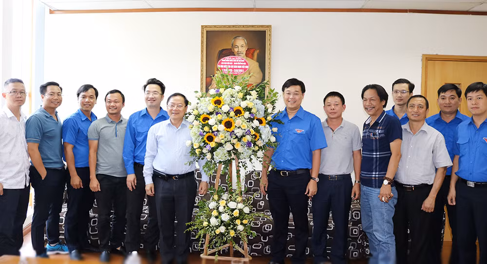 Khẳng định vị thế tờ báo của Đoàn Thanh niên ảnh 1