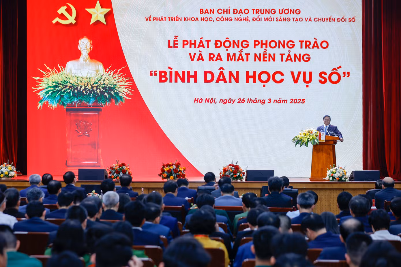 Lễ phát động phong trào và ra mắt nền tảng "Bình dân học vụ số" tại Hà Nội, ngày 26/3. Lễ phát động phong trào và ra mắt nền tảng "Bình dân học vụ số" tại Hà Nội, ngày 26/3.