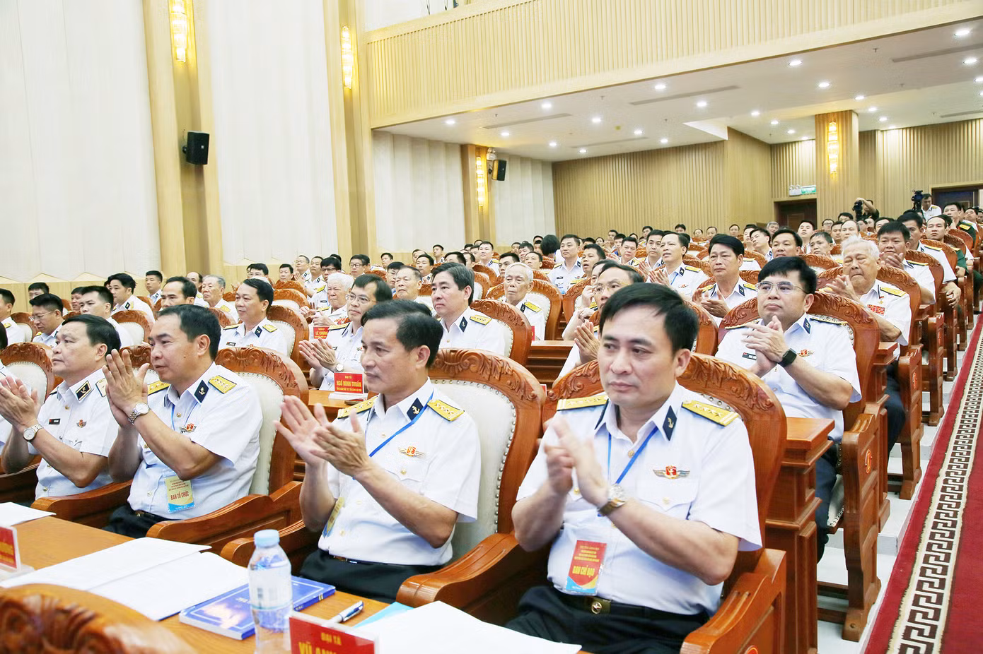 Các đại biểu dự hội thảo. Các đại biểu dự hội thảo.