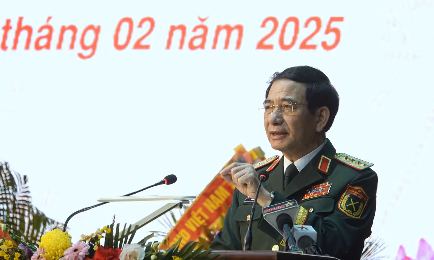Đại tướng Phan Văn Giang phát biểu tại lễ kỷ niệm. Đại tướng Phan Văn Giang phát biểu tại lễ kỷ niệm.