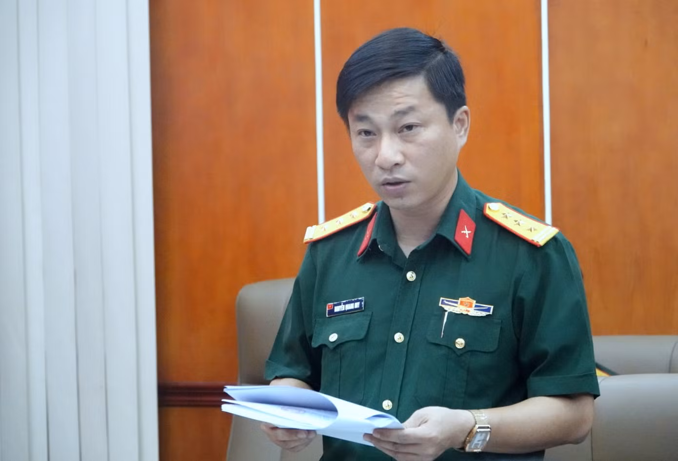 Thượng tá Nguyễn Quang Huy - Trưởng Ban Thanh niên Quân đội, phát biểu tại hội nghị.