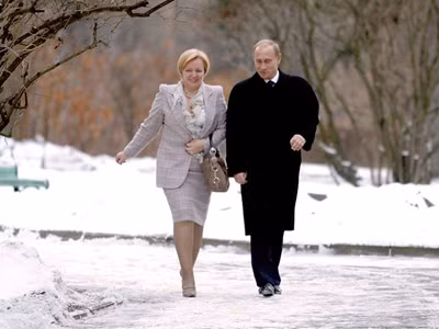 Ông Putin và bà Lyudmila ly hôn trong vui vẻ