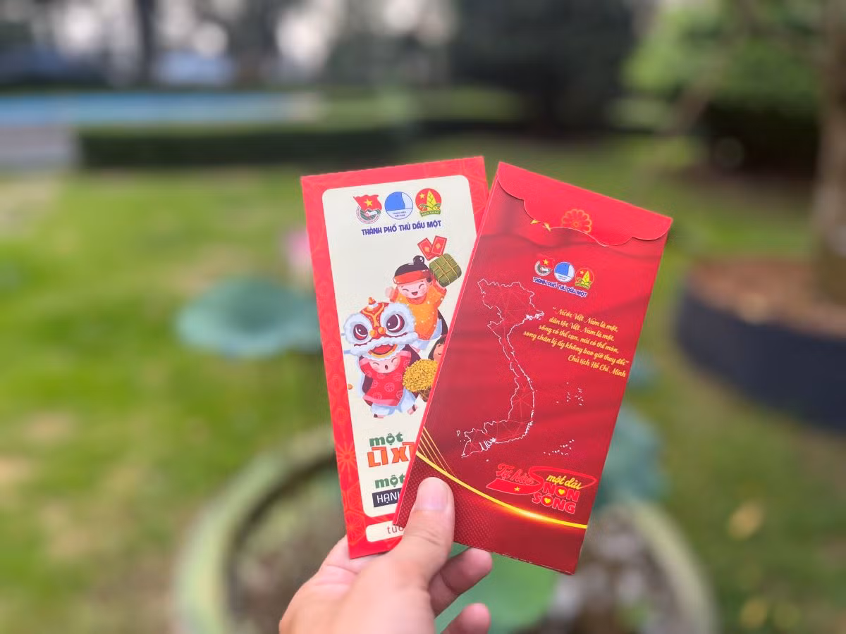 Bao lì xì tuyên truyền chương trình "Tự hào một dải non sông". Bao lì xì tuyên truyền chương trình "Tự hào một dải non sông".
