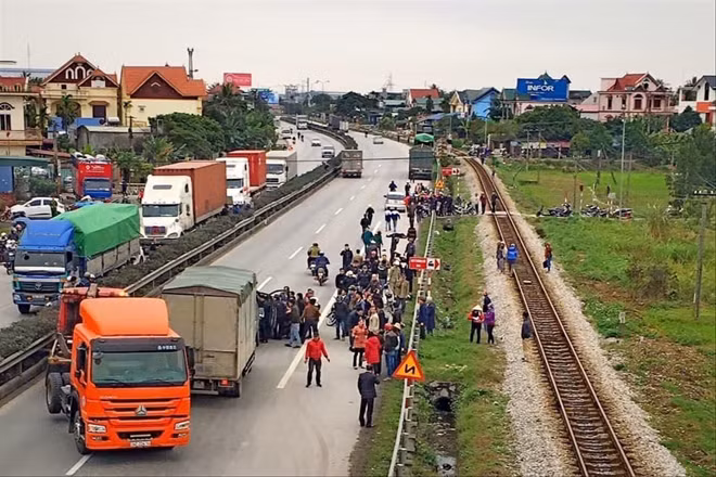 Liên tiếp tai nạn giao thông kinh hoàng: Cần có phiên giải trình trách nhiệm ảnh 2