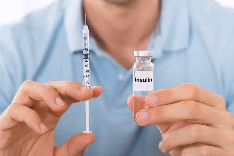 Quên hoặc sử dụng không đúng liều lượng insulin là nguyên nhân gây ra nhiễm toan ceton ở người bệnh đái tháo đường.