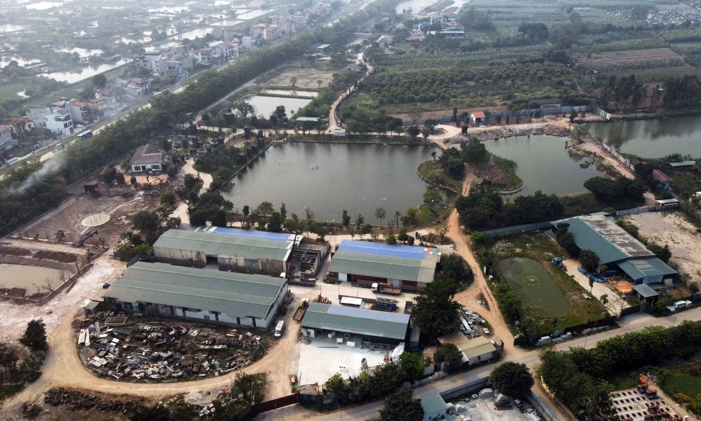 Loạt dự án chuyển đổi cơ cấu sản xuất nông nghiệp thành mô hình kinh tế trang trại, cây xanh đô thị… tại huyện Thanh Trì (Hà Nội) bị chấm dứt hoạt động do có sai phạm về trật tự xây dựng, đất đai. Ảnh minh họa: Đình Phong. Loạt dự án chuyển đổi cơ cấu sản xuất nông nghiệp thành mô hình kinh tế trang trại, cây xanh đô thị… tại huyện Thanh Trì (Hà Nội) bị chấm dứt hoạt động do có sai phạm về trật tự xây dựng, đất đai. Ảnh minh họa: Đình Phong.