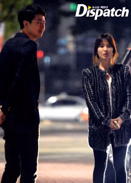 Jo In Sung và Song Hye Kyo trong buổi gặp gỡ đầu tiên của đoàn phim