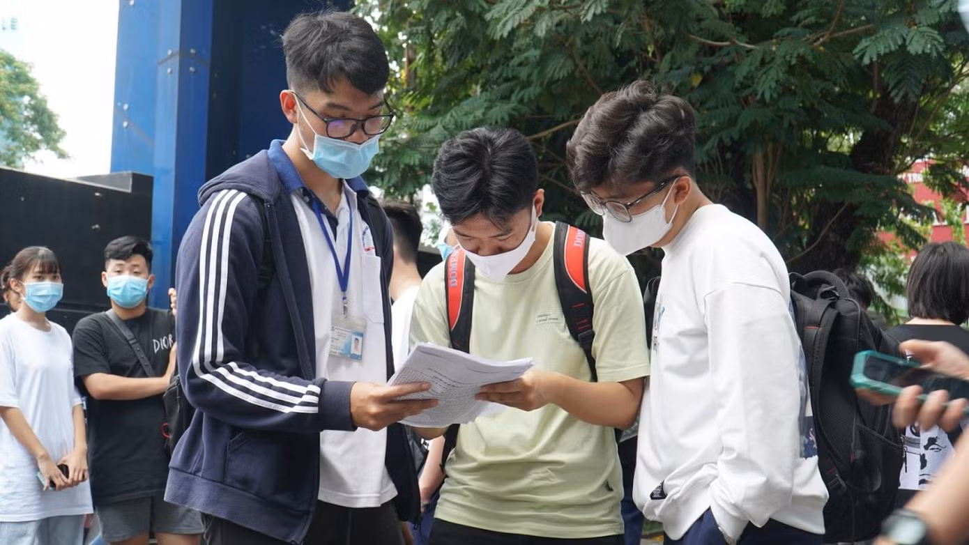 Thí sinh tham dự kỳ thi ĐGNL đợt 1 năm 2021 tại TP. HCM. Ảnh: VNUHCM Thí sinh tham dự kỳ thi ĐGNL đợt 1 năm 2021 tại TP. HCM. Ảnh: VNUHCM