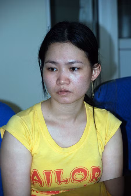 Chị Lê Thị Hà trong cuộc gặp với phóng viên. Ảnh: Dân Việt