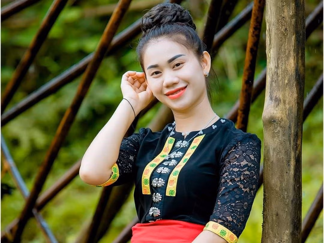 Nữ Bí thư Đoàn nhiều năng lượng, tích cực triển khai sáng kiến phát triển địa phương. Ảnh: NVCC. Nữ Bí thư Đoàn nhiều năng lượng, tích cực triển khai sáng kiến phát triển địa phương. Ảnh: NVCC.